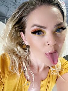 BUNNYHOLEZ exclusive onlyfans leaked nudes