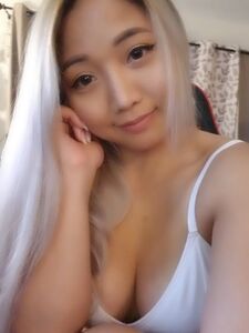 numi_r exclusive onlyfans leaked nudes